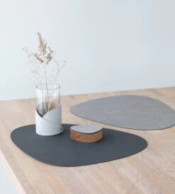 LIND DNA Nupo Placemat Keerbaar Curve L 1 St. -Gense Verkoop 31521 01 6 EnvironmentImage e28f2dd9c0