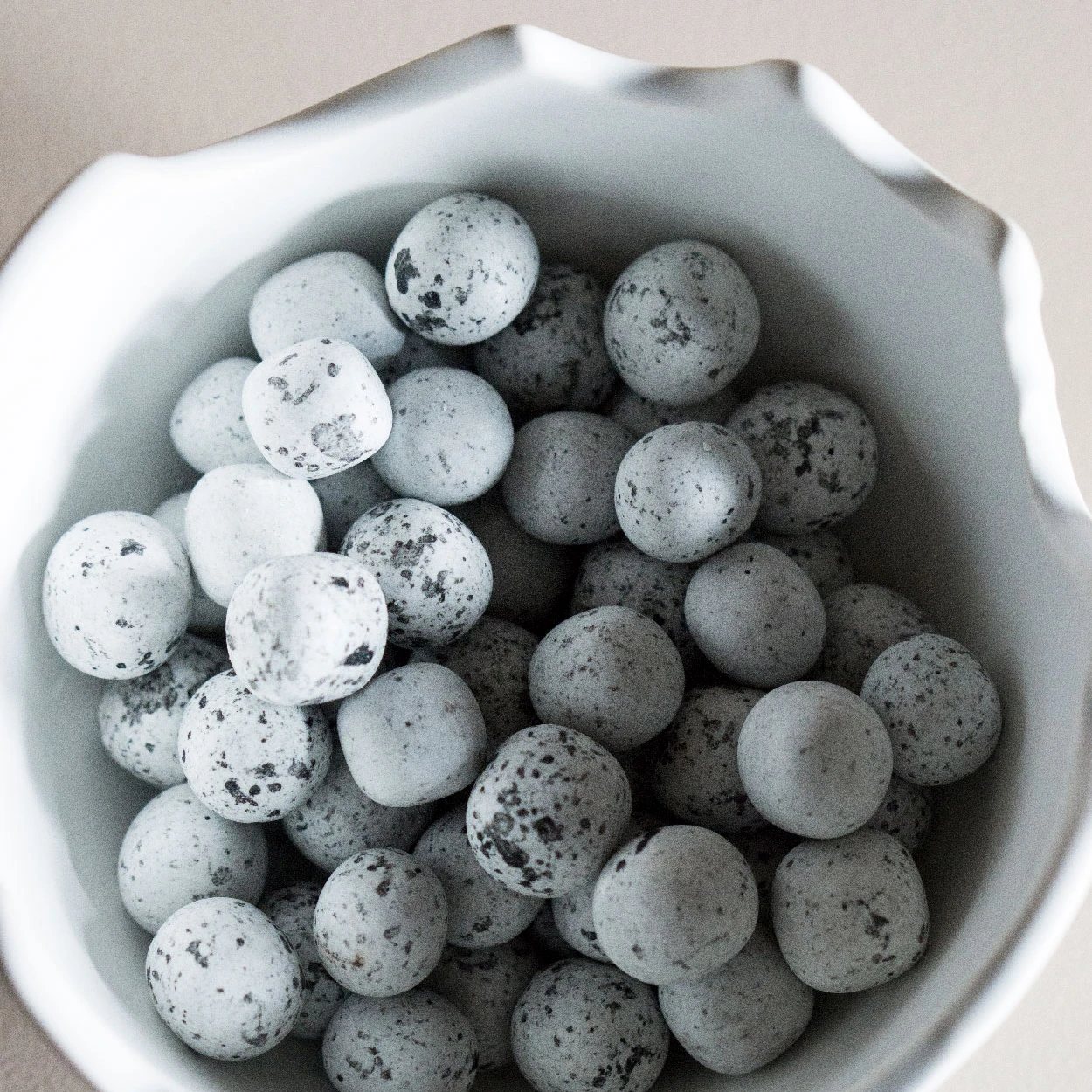 DBKD Happy Easter Kom Eierschaal Large 4 DBKD Happy Easter Kom Eierschaal Large - Afbeelding 2